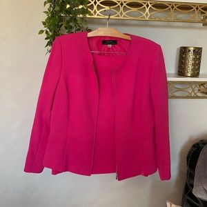 TAHARI fuchsia skirt suit size 16